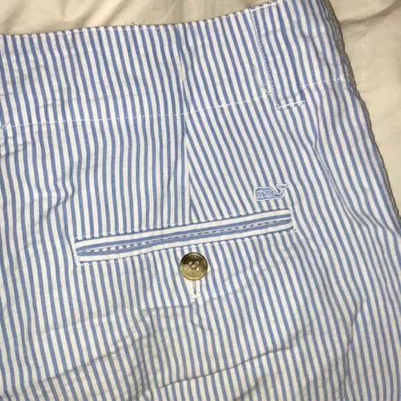 vineyard vines shorts - Picture 2 of 3